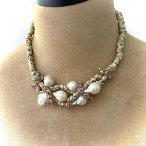 H P 🔥NWT LUXURY ✨STUNNING✨Baroque Pearl Necklace